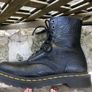Pascal Floral Emboss Dr Martens